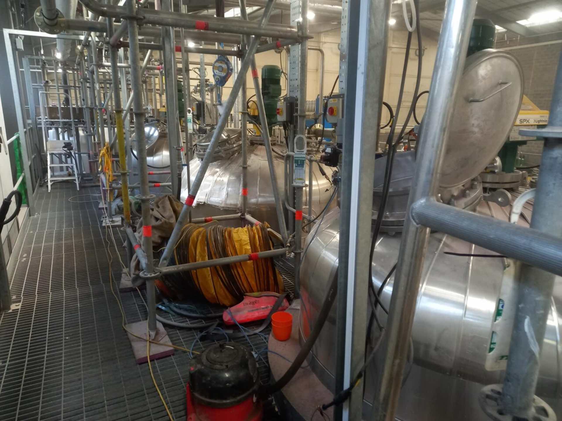 Chemical processing facility with tanks